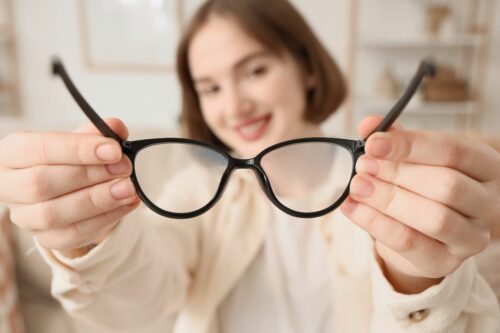 Co to jest astygmatyzm – objawy i możliwe leczenie